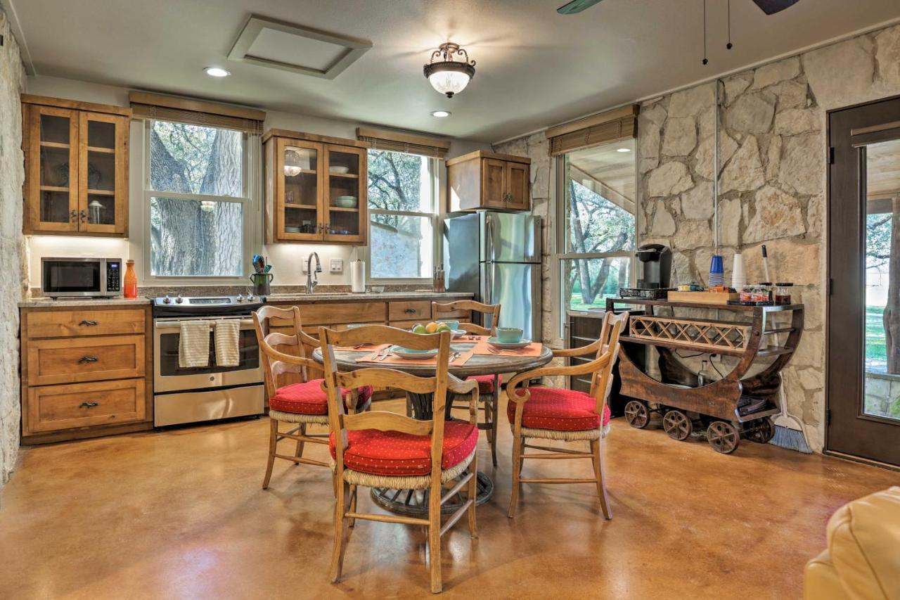 Blanco Riverfront Historic Home, 3 Mi To Downtown! Экстерьер фото