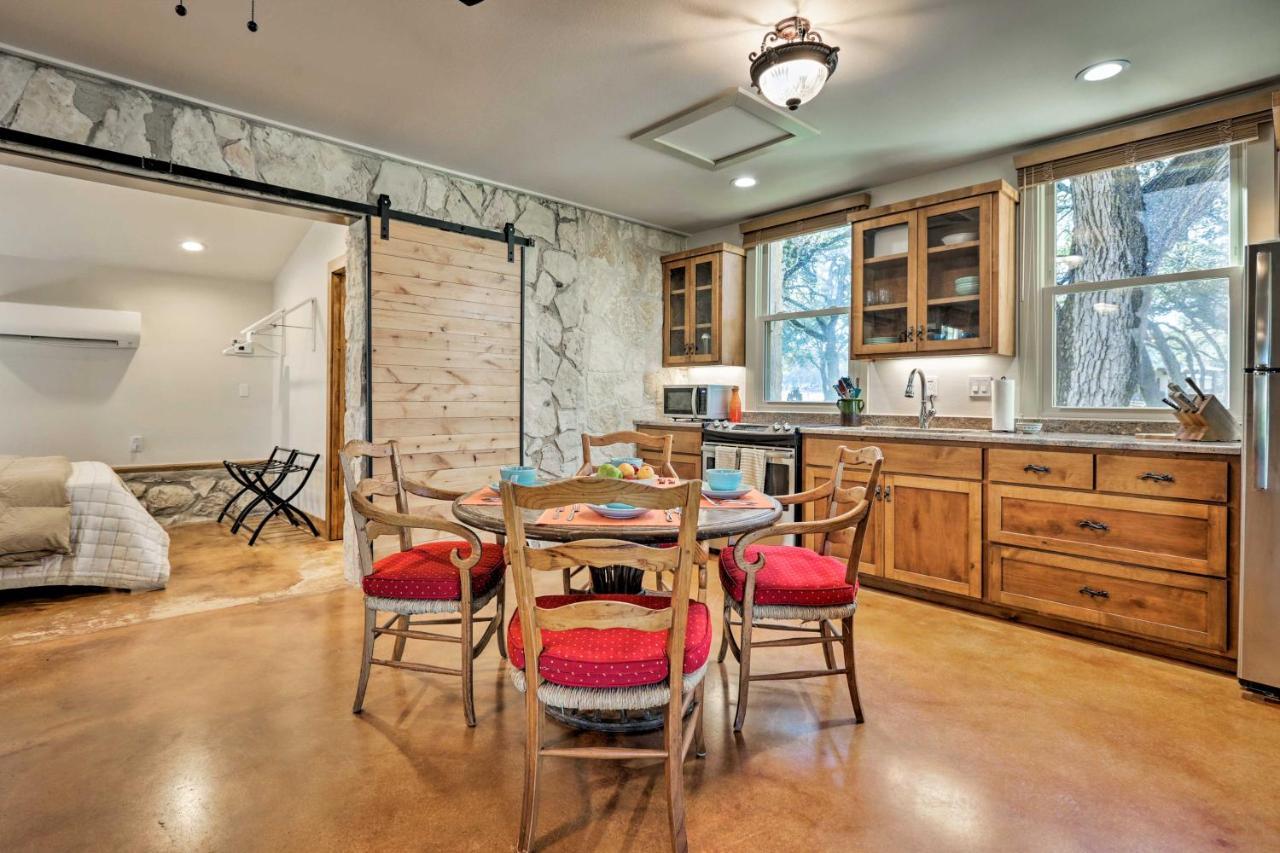 Blanco Riverfront Historic Home, 3 Mi To Downtown! Экстерьер фото
